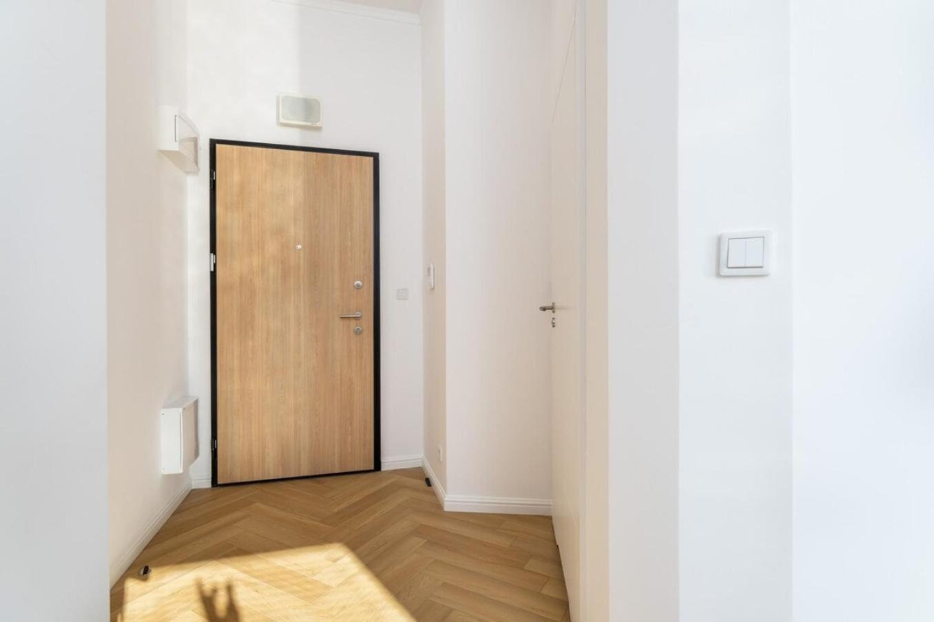 Wiktoryn 21 Citysphere Premium Suite 2 Warschau Buitenkant foto