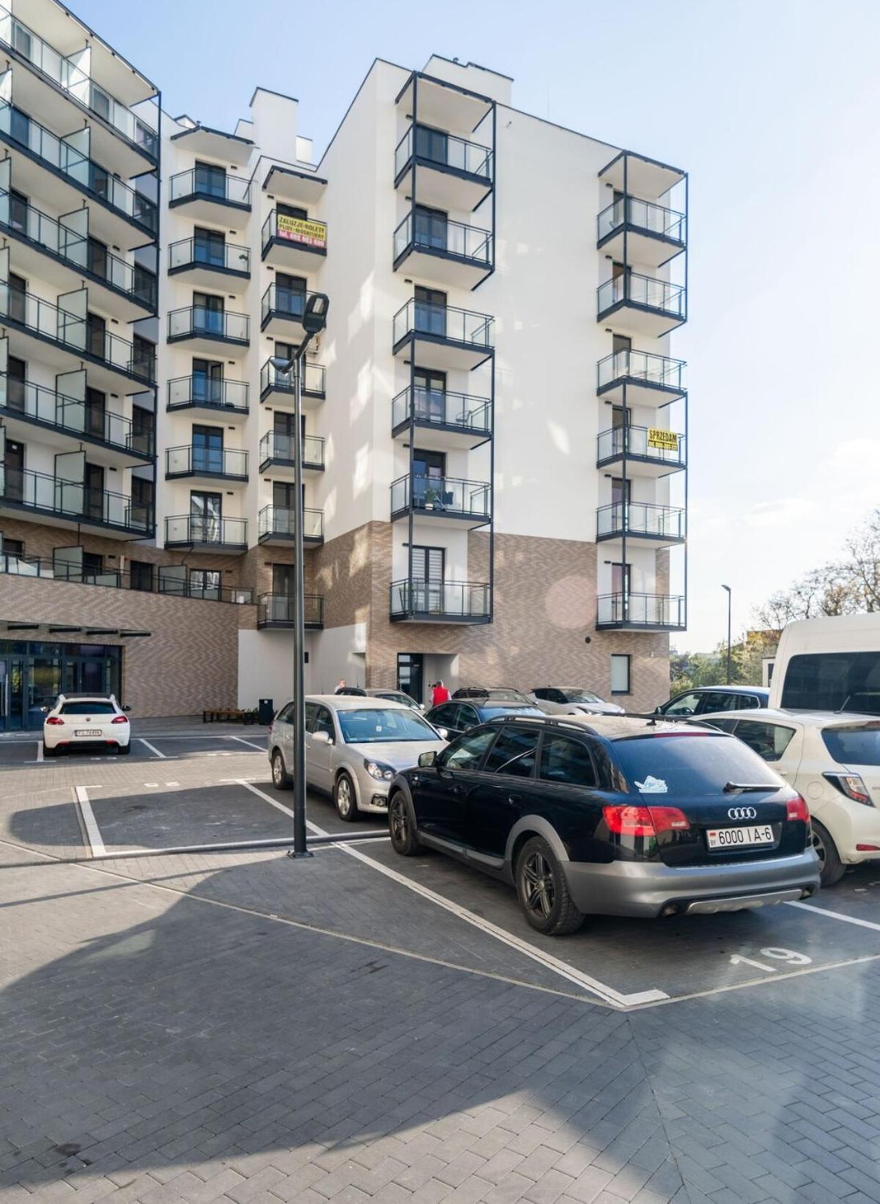 Wiktoryn 21 Citysphere Premium Suite 2 Warschau Buitenkant foto